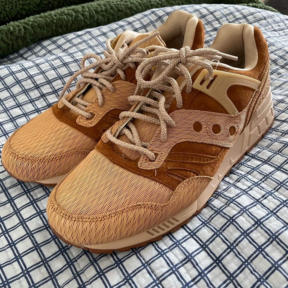 Saucony Woodburn Tan Grid SD Sneakers